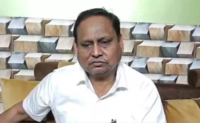 Humayun Kabir accuses Mamata of 'purchasing' candidates, faces 'go back' slogans in Naoda